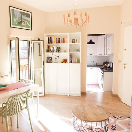 ローマCasa Luceアパートメント エクステリア 写真